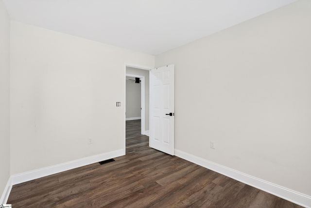1 Woodleigh Drive, Taylors, SC 29687