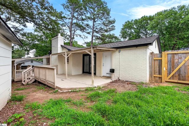 1 Woodleigh Drive, Taylors, SC 29687