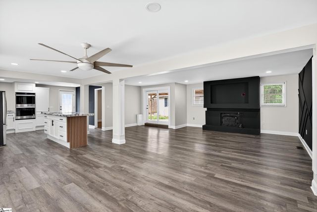 1 Woodleigh Drive, Taylors, SC 29687