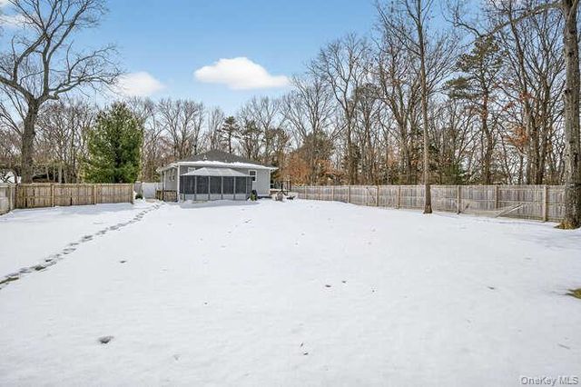 11 Mississippi Avenue, Port Jefferson Station, NY 11776