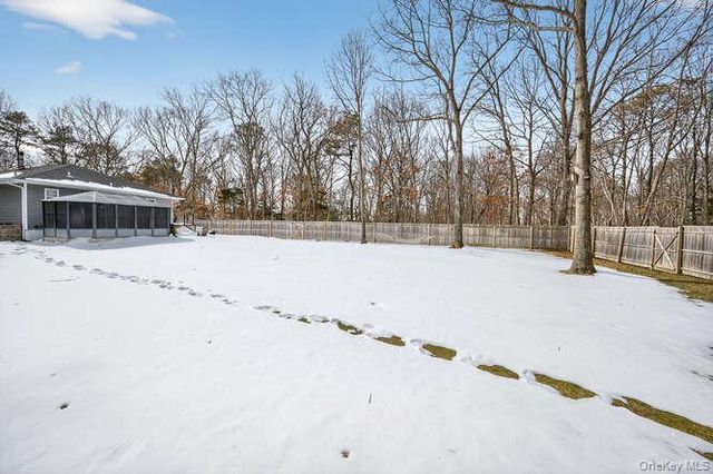 11 Mississippi Avenue, Port Jefferson Station, NY 11776