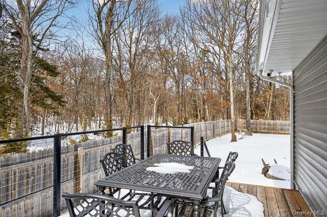 11 Mississippi Avenue, Port Jefferson Station, NY 11776