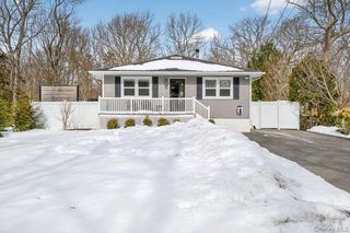 11 Mississippi Avenue, Port Jefferson Station, NY 11776