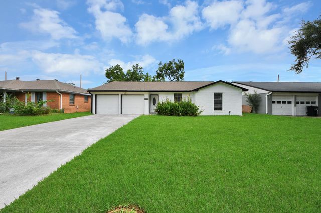 212 Harold Lane, Baytown, TX 77521
