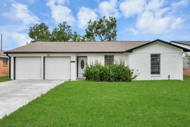 212 Harold Lane, Baytown, TX 77521