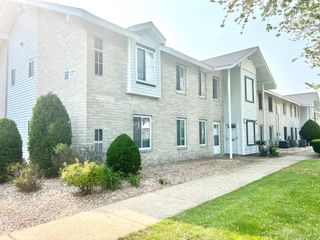 33 Juniper Court 33, Coram, NY 11727
