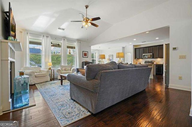 4006 Creekshire Trail, Canton, GA 30115