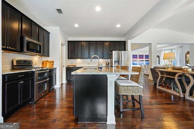 4006 Creekshire Trail, Canton, GA 30115