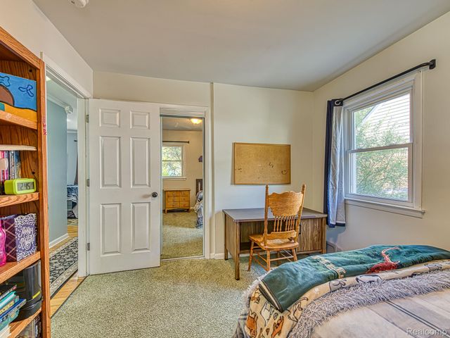 16287 Windermere Circle, Southgate, MI 48195