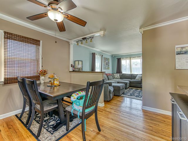 16287 Windermere Circle, Southgate, MI 48195