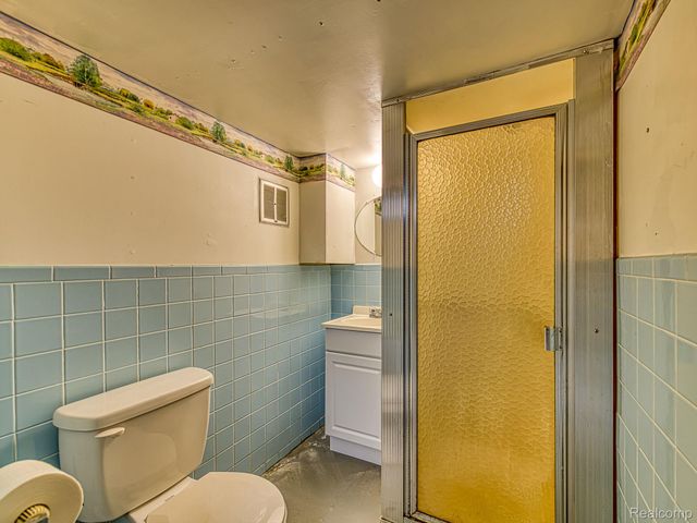 16287 Windermere Circle, Southgate, MI 48195