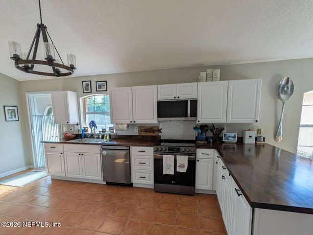 134 BOWFIN Drive, Palatka, FL 32177