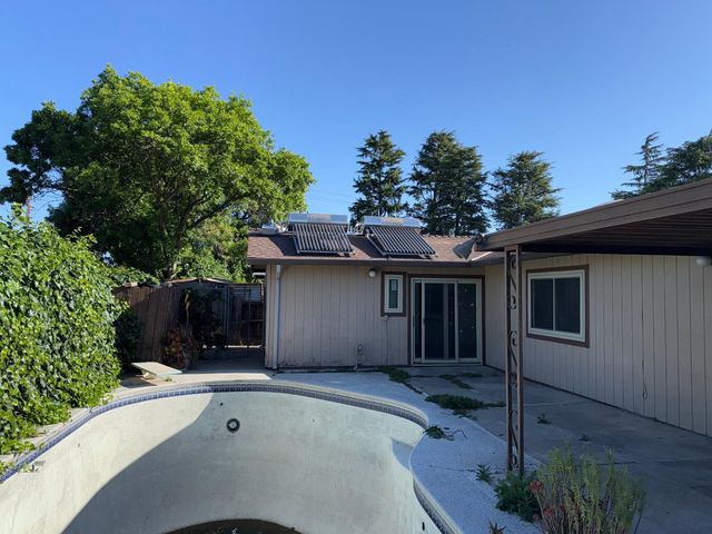 2454 Golden Bear Cir, Stockton, CA 95209