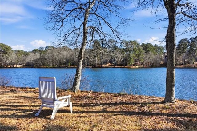 2742 Pitlochry Street SW, Conyers, GA 30094