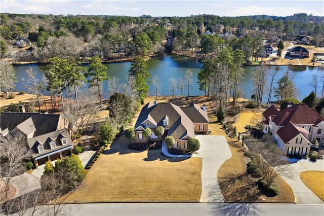 2742 Pitlochry Street SW, Conyers, GA 30094