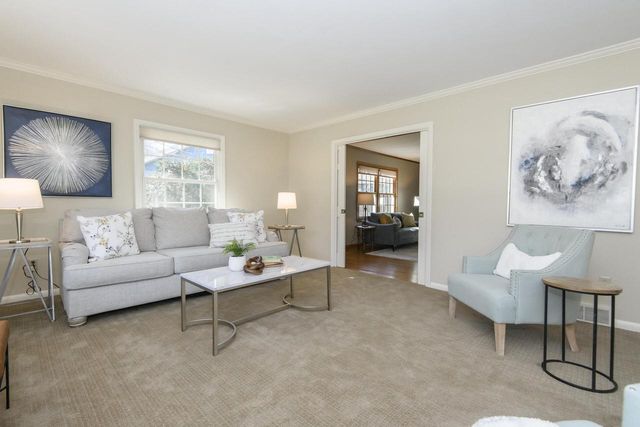 616 Westminster DRIVE, Waukesha, WI 53186