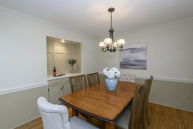 616 Westminster DRIVE, Waukesha, WI 53186