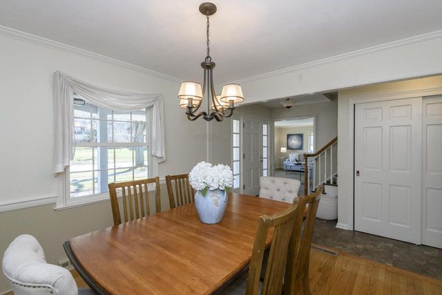 616 Westminster DRIVE, Waukesha, WI 53186