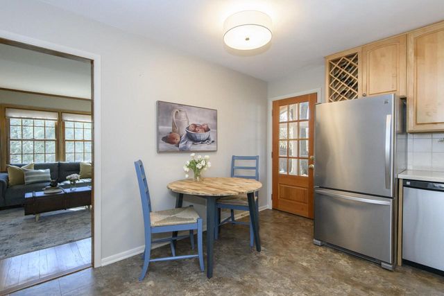 616 Westminster DRIVE, Waukesha, WI 53186