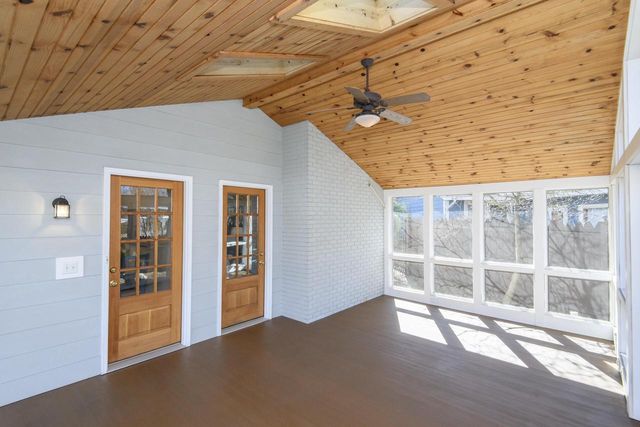 616 Westminster DRIVE, Waukesha, WI 53186