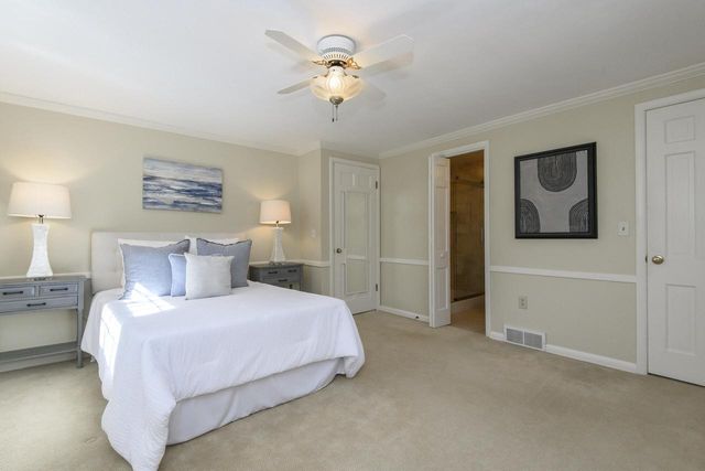 616 Westminster DRIVE, Waukesha, WI 53186