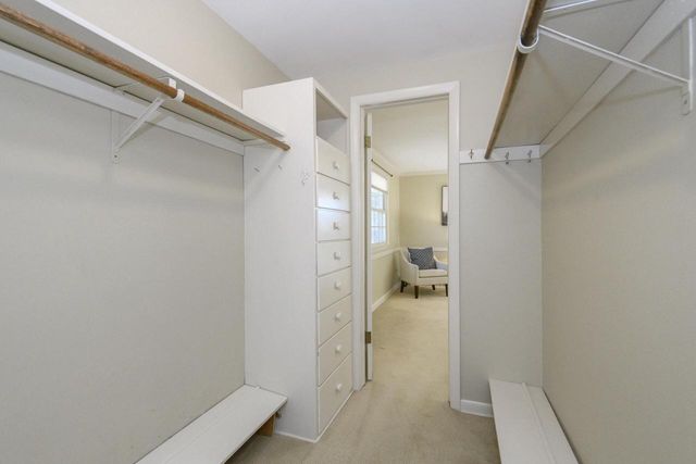 616 Westminster DRIVE, Waukesha, WI 53186