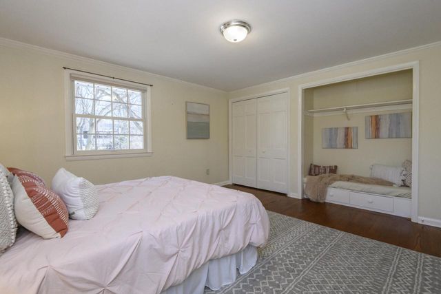 616 Westminster DRIVE, Waukesha, WI 53186