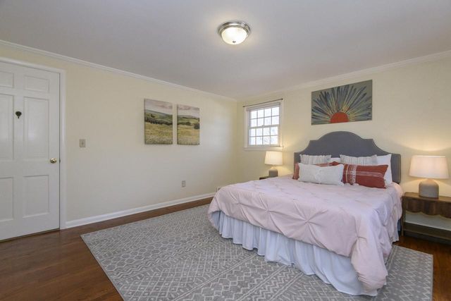 616 Westminster DRIVE, Waukesha, WI 53186