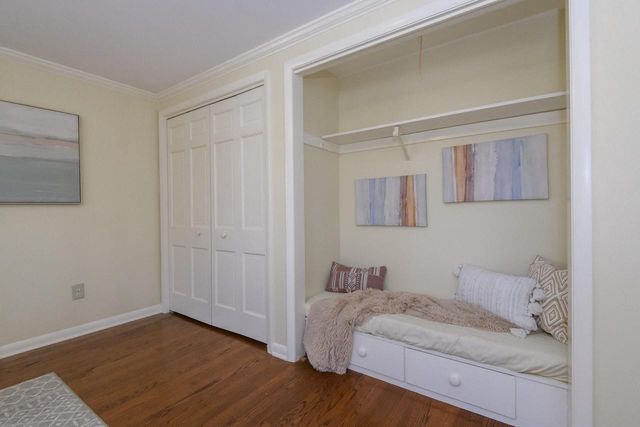 616 Westminster DRIVE, Waukesha, WI 53186