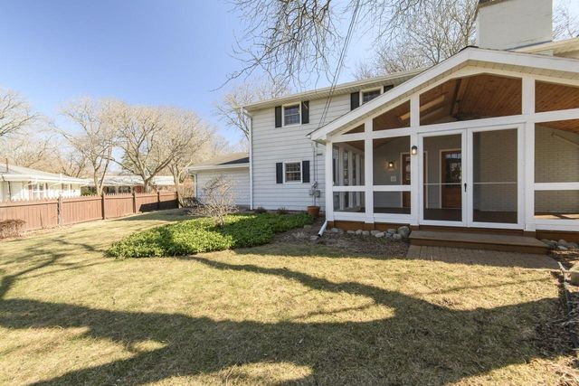 616 Westminster DRIVE, Waukesha, WI 53186