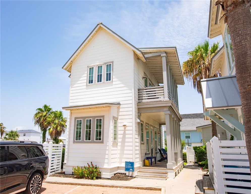 230 Round Road B1, Port Aransas, TX 78373 — photo 3