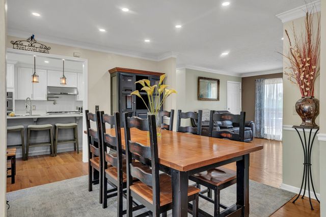 396 Solitude Cir, Goodlettsville, TN 37072