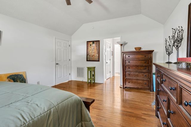 396 Solitude Cir, Goodlettsville, TN 37072