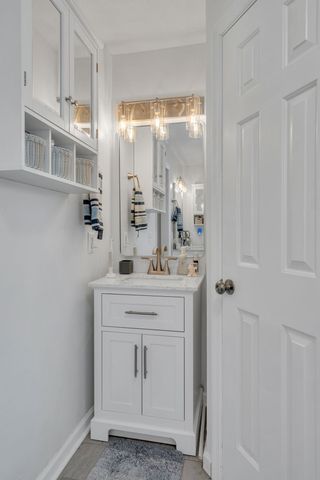 396 Solitude Cir, Goodlettsville, TN 37072