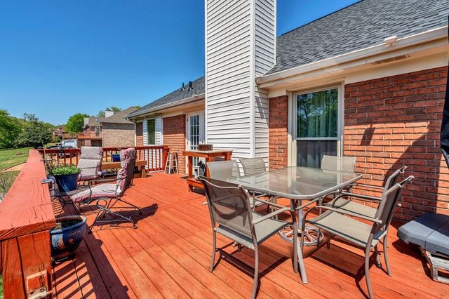 396 Solitude Cir, Goodlettsville, TN 37072