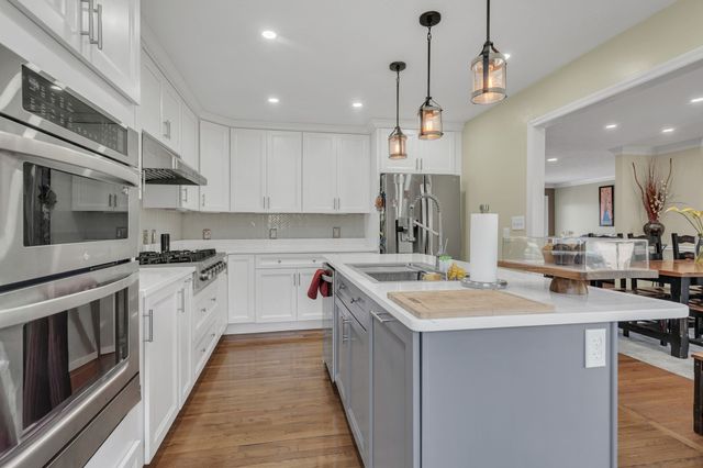 396 Solitude Cir, Goodlettsville, TN 37072