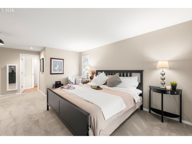15702 Ne SUMMERPLACE Dr, Portland, OR 97230