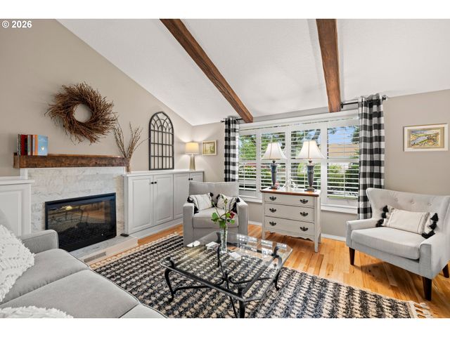 15702 Ne SUMMERPLACE Dr, Portland, OR 97230