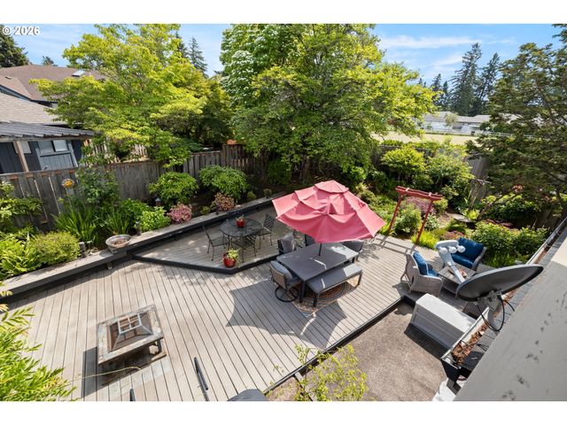 15702 Ne SUMMERPLACE Dr, Portland, OR 97230