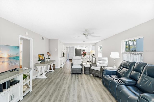 600 MANATEE AVENUE 116, Holmes Beach, FL 34217