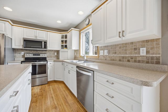 2400 Fairway Drive, Moorhead, MN 56560