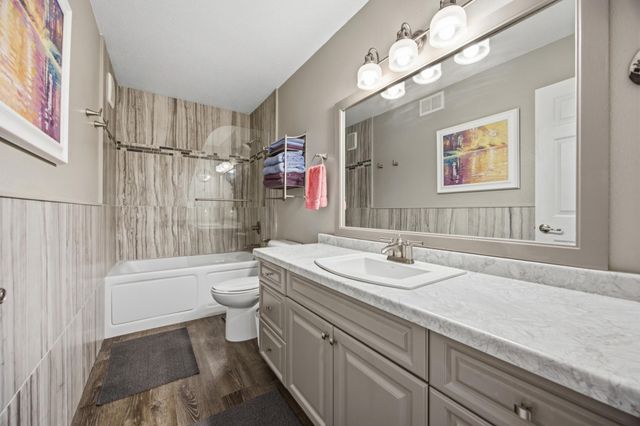 2400 Fairway Drive, Moorhead, MN 56560
