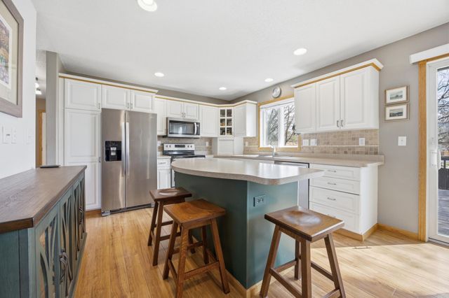 2400 Fairway Drive, Moorhead, MN 56560