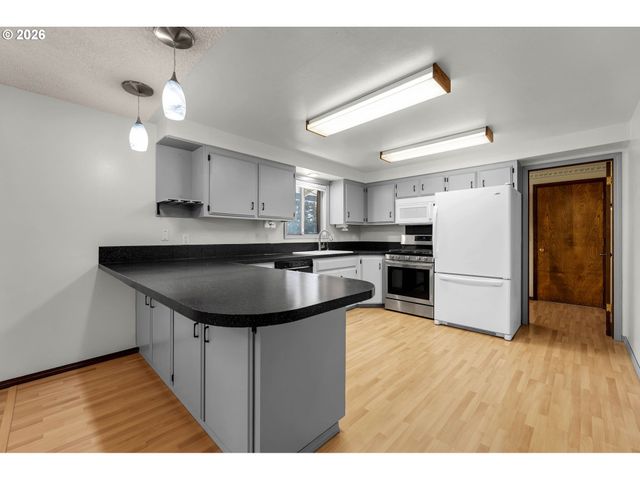 1602 Ne 102ND Ave, Vancouver, WA 98664