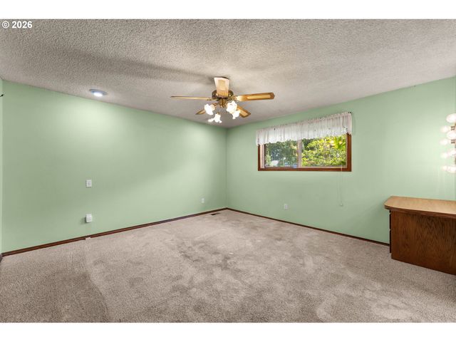 1602 Ne 102ND Ave, Vancouver, WA 98664