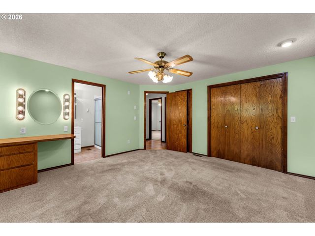 1602 Ne 102ND Ave, Vancouver, WA 98664