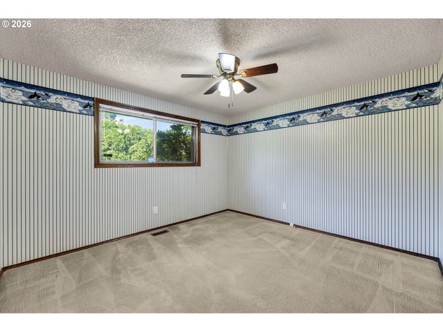1602 Ne 102ND Ave, Vancouver, WA 98664