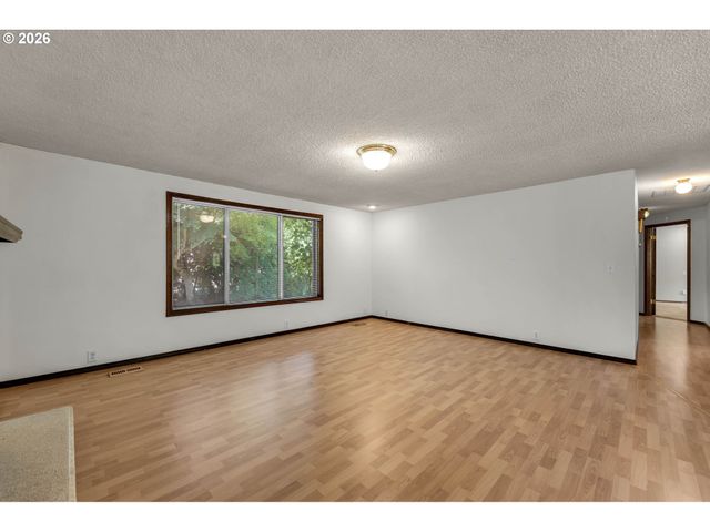 1602 Ne 102ND Ave, Vancouver, WA 98664