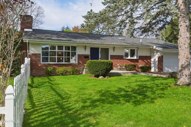 42 Kakely Street, Albany, NY 12208