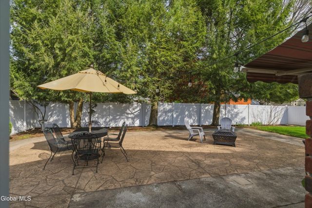 42 Kakely Street, Albany, NY 12208